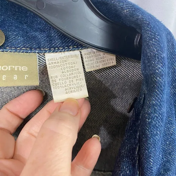 Liz Claiborne Jean Denim Jacket Size Medium - Image 13