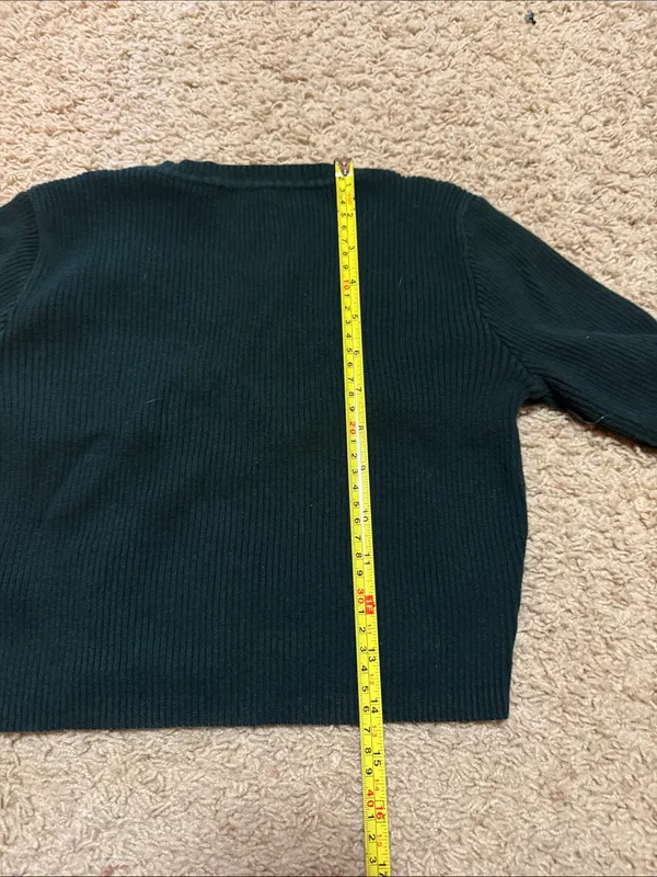 Brandy Melville Dark Green Cropped V-Neck Sweater - Image 7