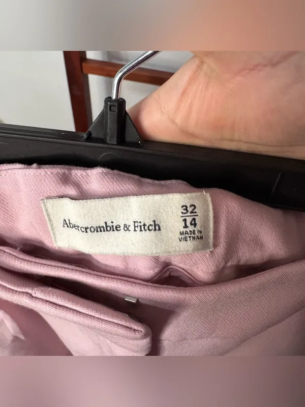Abercrombie Pink Set Ruffled Tank Top and Trousers Dress Shorts - Image 3
