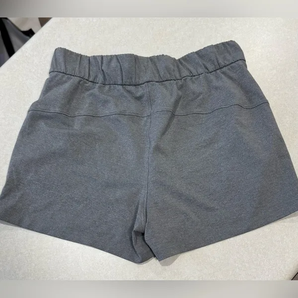 Lululemon On The Fly Shorts 2.5" In Gray Size 6 - Image 6