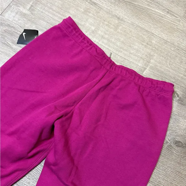 •NIKE• FLEECE CAPRI PANTS - Image 5