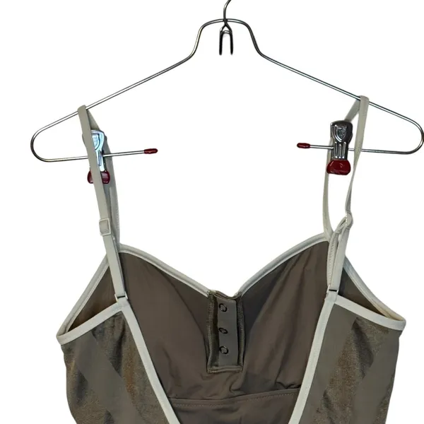 Aerie Women's Swimsuit One Piece Low Back Stripe Padded Stretch Beige Medium NWT - Image 5