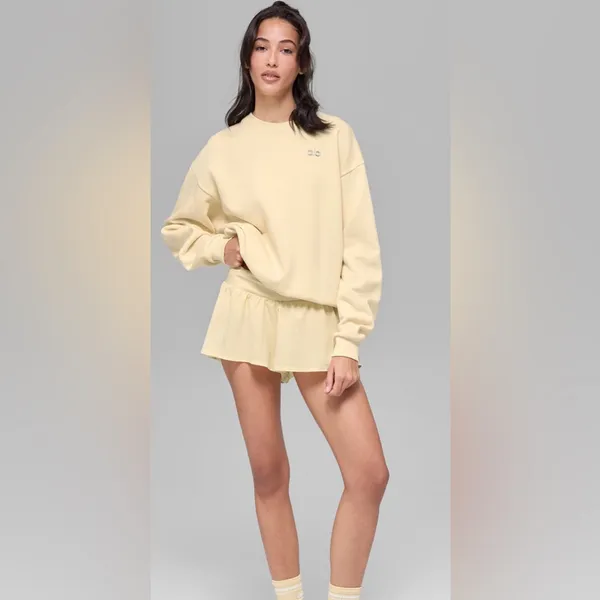 Alo Yoga NWT Accolade Crew Neck Pullover Candlelight Yellow Size XL - Image 3