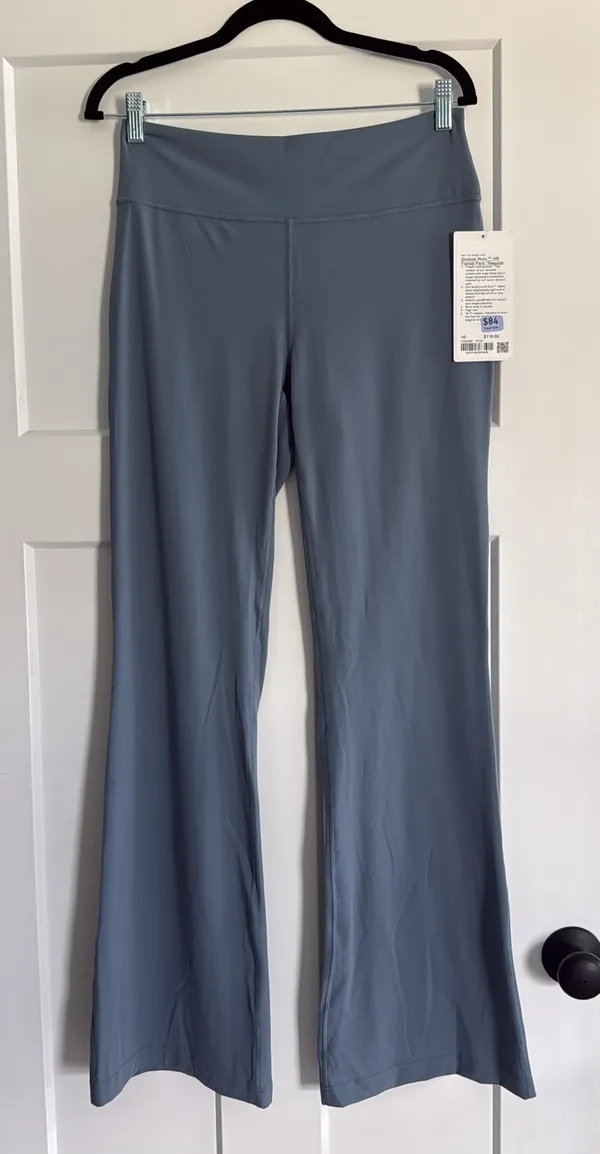 lululemon Size 10 Groove Nulu High-Rise Flared Pants - Image 3
