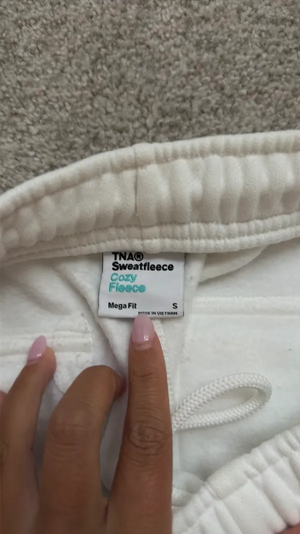 white sweatpants - Image 3