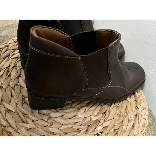 NWOB Josef Seibel Square Toe Chelsea Slip on Mid Calf Brown Leather Boots 9/9.5 - Image 4