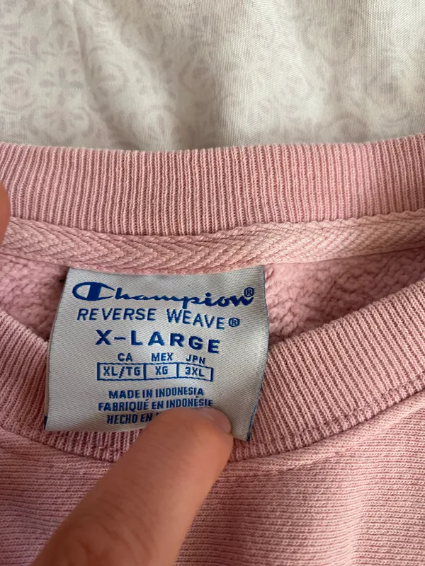 Champion pink cropped crewneck - Image 8