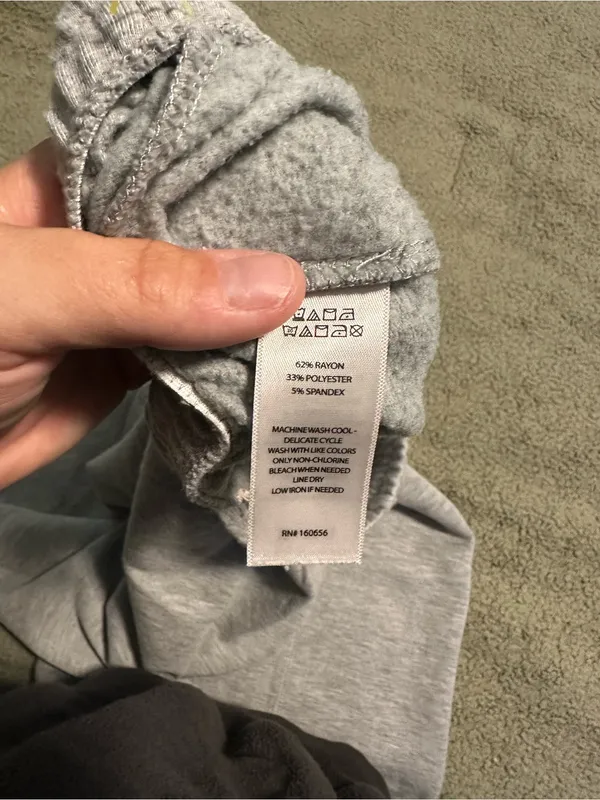 Gilly Hicks Sweats - Image 3