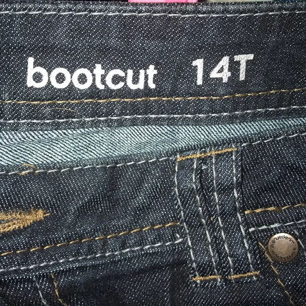 Avenue classic boot cut dark wash denim sized 14 tall - Image 6