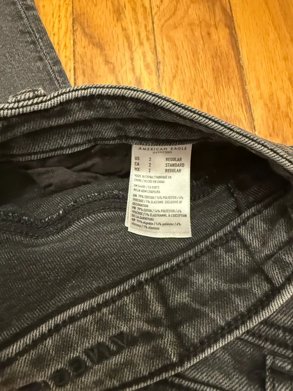 Black American Eagle Straight Mom Jeans - Image 4