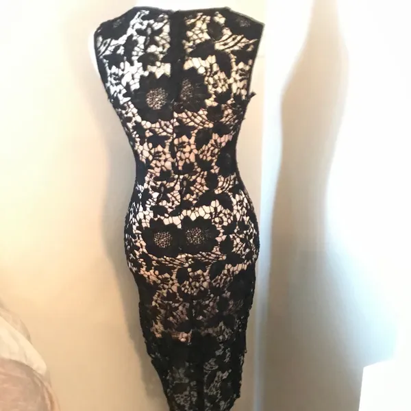 Black Lace Dress Nude Liner Approximately Sz S - Image 5