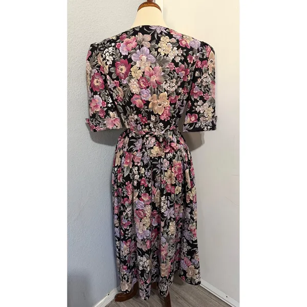 Miss Dorby Vintage 90s Floral Midi Dress L Black Purple Button‎ Front USA Made - Image 4