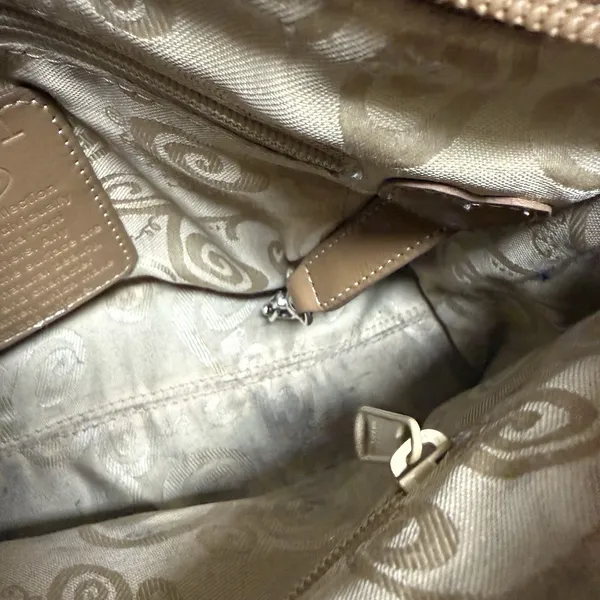 Vintage‎ BRIGHTON Leather Latte Vivica Zip Top Hobo Bag w/Silvertone Accents - Image 9