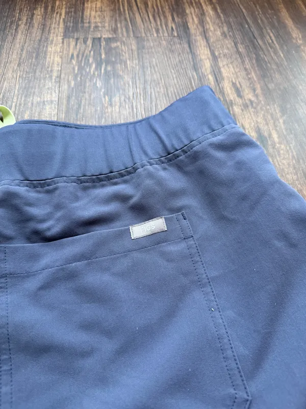 FIGS Women’s Space Navy Blue High Waisted Yola Skinny Scrub Pants - Size XXL - Image 8