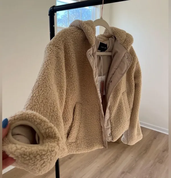 Lightweight Cropped Sherpa Jacket Size L - Image 4