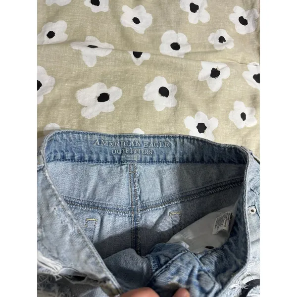 American Eagle shorts - Image 2