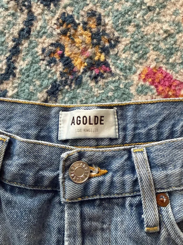 AGOLDE Denim Shorts - Size 28 - Never worn!!! - Image 2