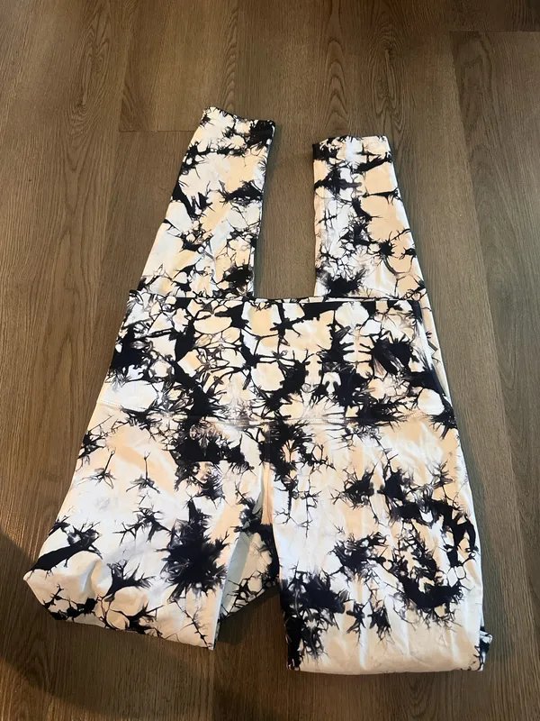 Lululemon Tie-Dye full length leggings 31” - Image 2