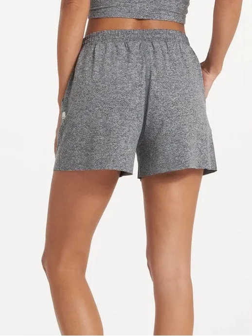 Women’s Vuori dream knit drawstring boyfriend shorts heather gray XS - Image 4