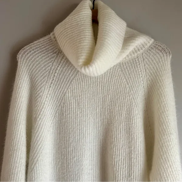 VICI Turtleneck Long Sleeve Sweater Tunic Dress Size Medium - Image 4