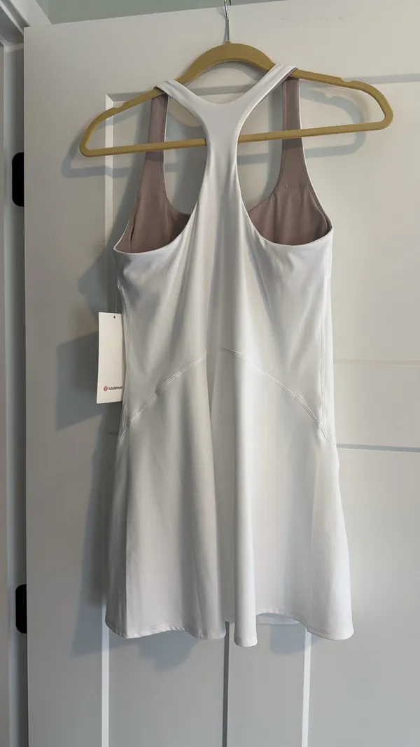 Lululemon 8 Lightweight Tennis Dress - Image 3
