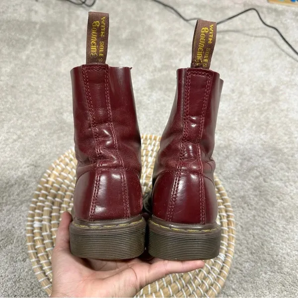 Dr. Martens Women’s Pascal Cherry Shiraz Buttero Leather 8-Eye Boots Size 6 - Image 5