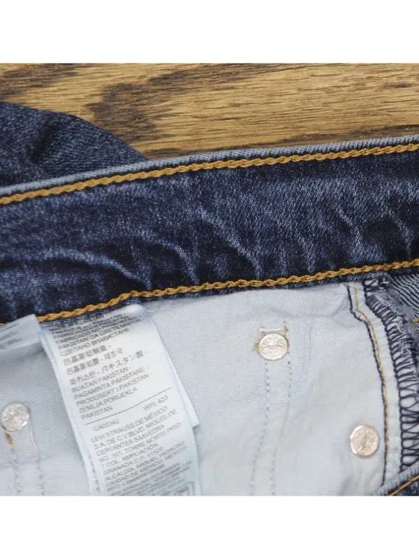 NWT Levi's Womens 728 High Rise Zip Fly Wide Leg Jeans 94417114 Blue 32X32 - Image 5