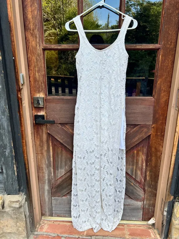 Charlotte Russe cream floral lace boho maxi dress slit xs - Image 6