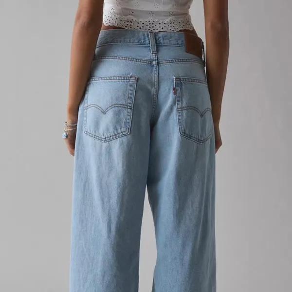 Levi's Women's Baggy Dad Pick Sides 26 Tall - Image 6
