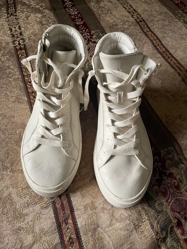 UGG Women White Leather High top Sneakers - Image 3