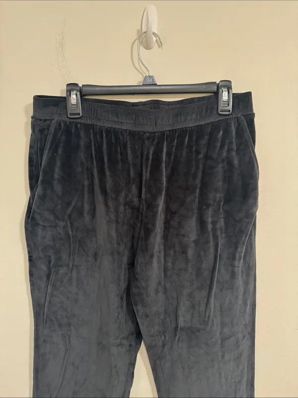 Z Supply Black Mid-Rise Velour Joggers size M flaw no drawstrings - Image 3
