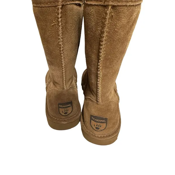 Sh4. Bearpaw boots size 10 - Image 3