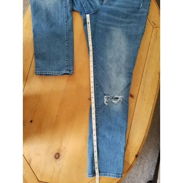 Old NavyWomen's Curvy Straight Distressed Medium Wash Blue Jeans Size14 35X30.5 - Image 2