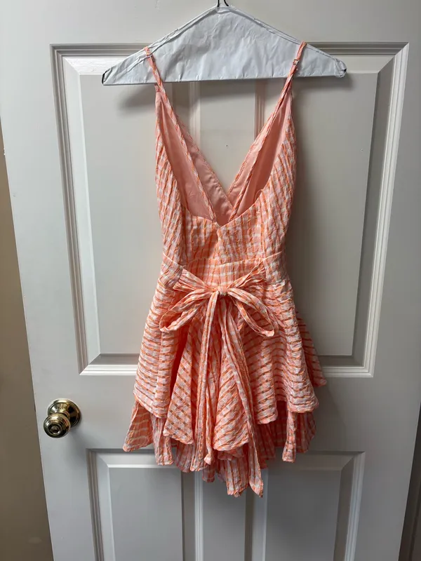 Orange and white checkered romper Size M - Image 3