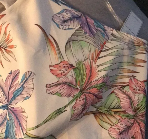 New- Medium off-white floral crêpe high neck halter top - Image 11