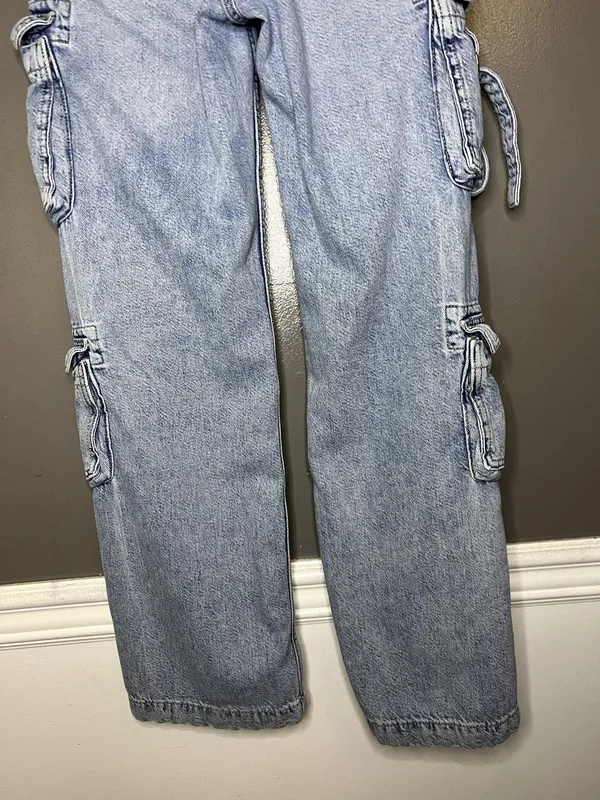 Aeropostale Cargo Jeans Womens XS Light Wash Blue Low Rise Straight Ruffle Denim - Image 9