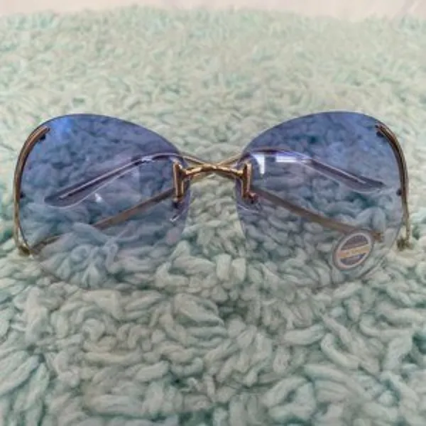 Rimless Blue Lens & Silver Sunglasses NWOT - Image 3