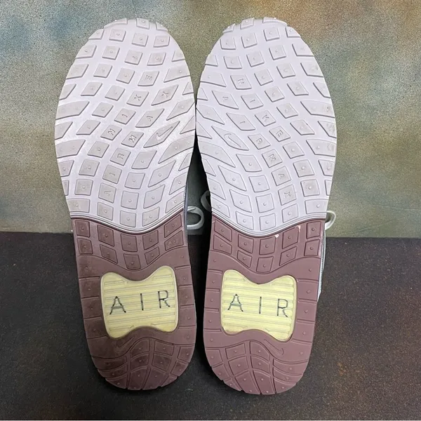 Nike Air Max Solo Beige Women's Sneakers Size 11M - Image 14