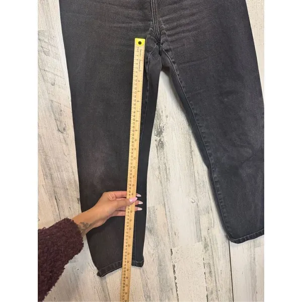 Nasty Gal collection black mom super high rise jeans size 6 - Image 9