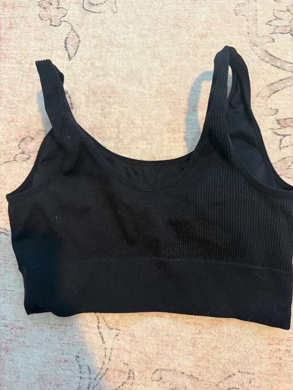 Black top - Image 2