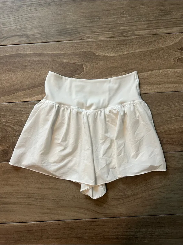 OFFLINE By Aerie Real Me Crossover Flowy Short White High-Waist - Image 8