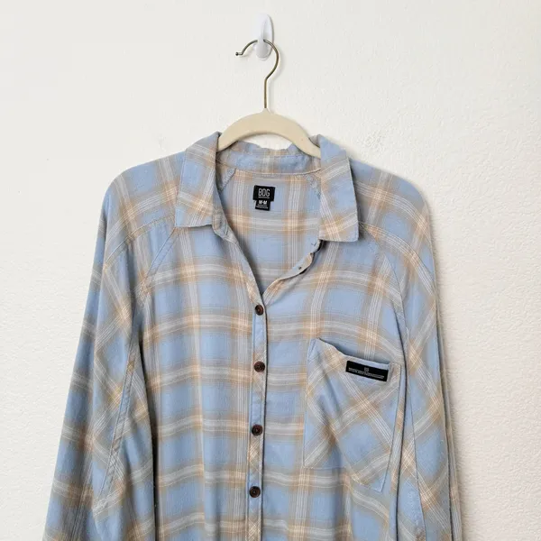 [Urban Outfitters] BDG Brendan Oversized Blue Flannel Plaid Shirt Size Medium M - Image 4