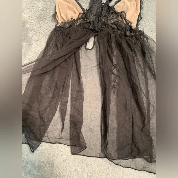 Victoria’s secret Black Sheer Lace Lingerie chemise medium - Image 9