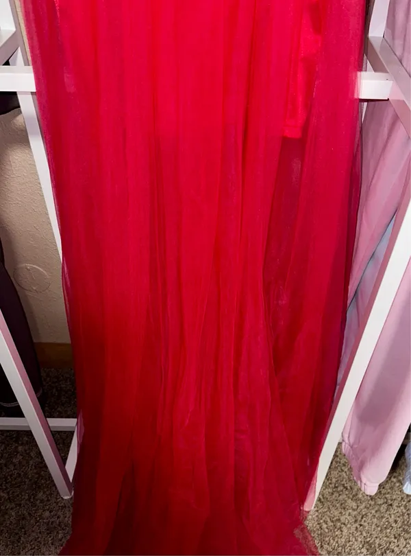 Boutique Red satin and mesh maxi prom dress - Image 8