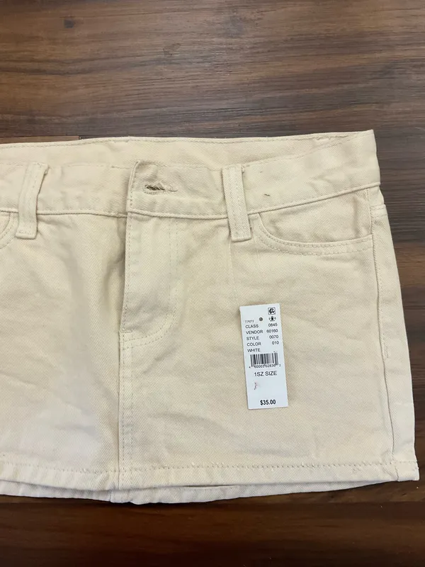 Brandy Melville Mini Skirt - Image 3