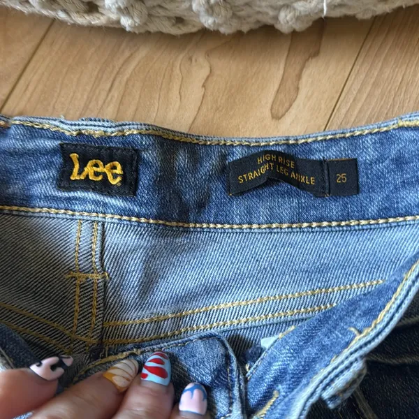 Lee high rise ankle Jean - Image 2