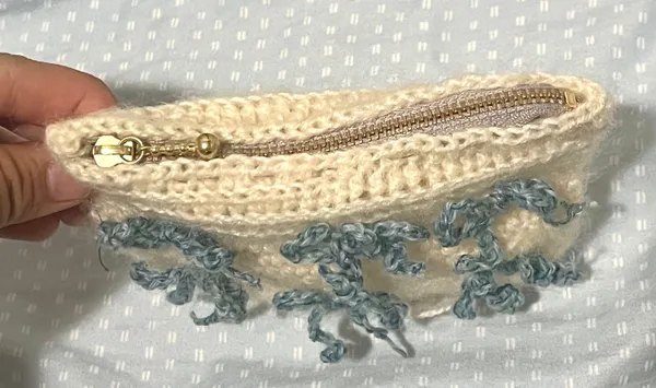 Make Up Pouch White - Image 2