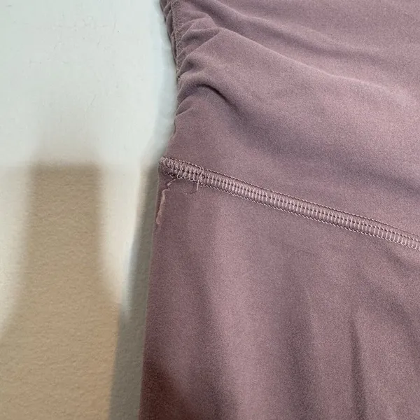 Lululemon Align High Rise Cross Waist Crop 21” Leggings Size 6 Taupe Purple - Image 6
