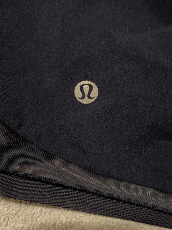 Lululemon Two With One Short Mid Rise 3” Size 6 Midnight Navy Chakra Print - Image 3