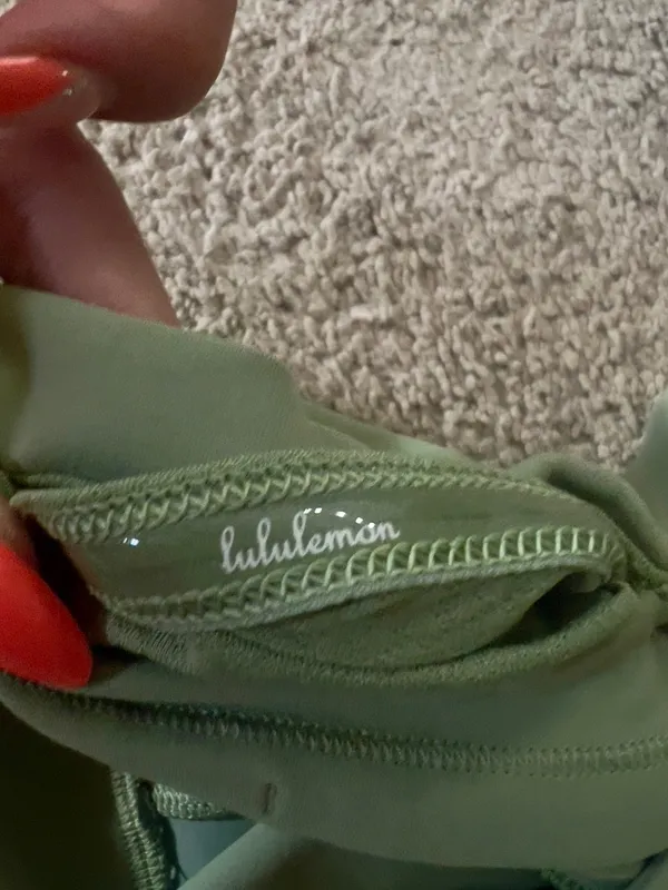 Lululemon Align Leggings With High-Rise Pants Pockets - Image 3